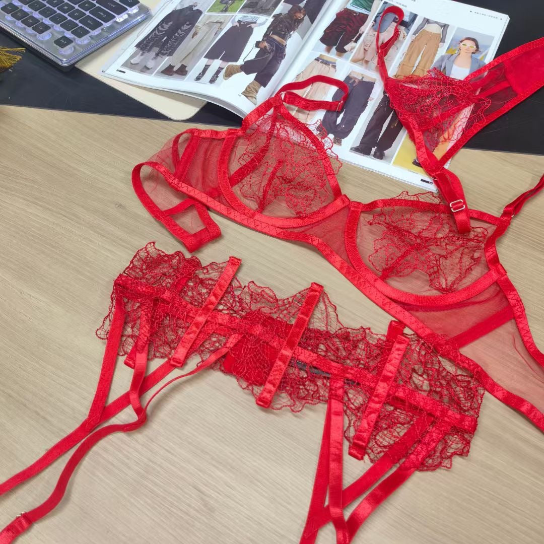 Moonlight Touch – Embroidered Lace 3-Piece Garter Set [LV298]