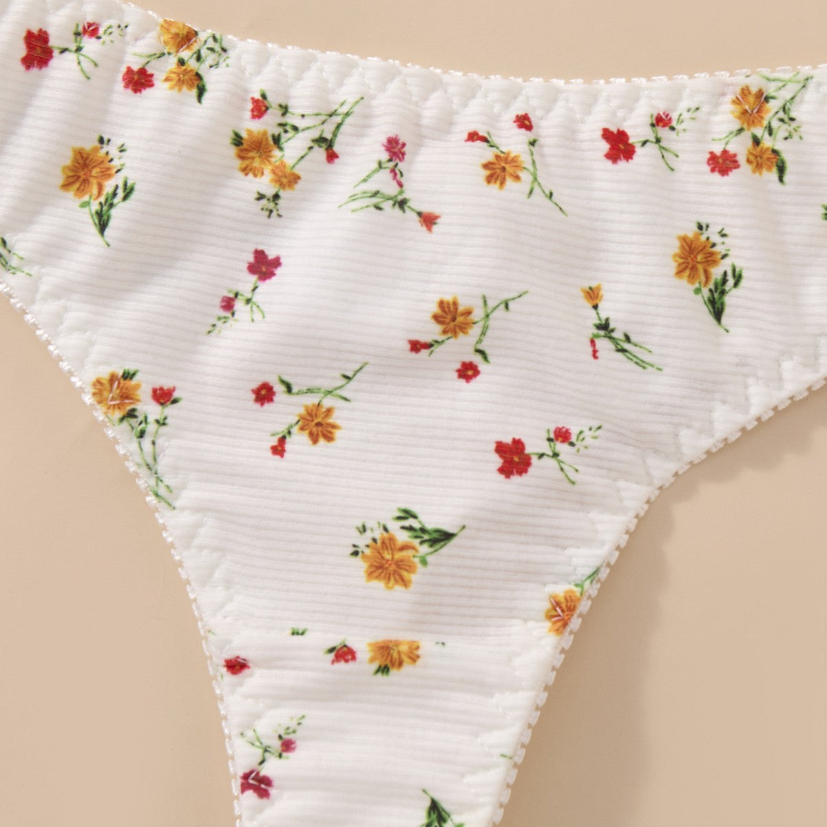Blanc Jardin – Knitted Floral Bra & Thong Set [3621]