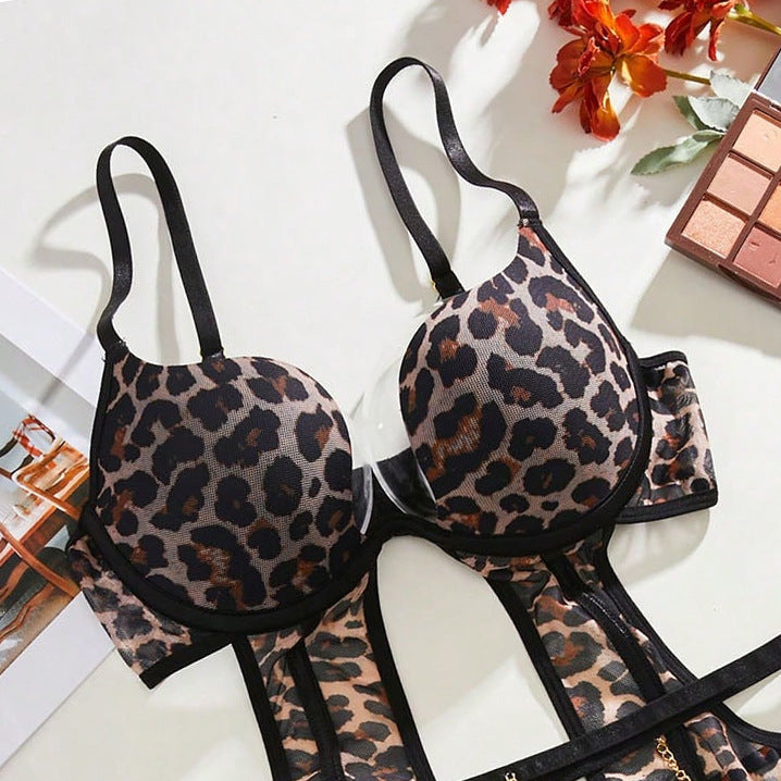 Leopard Charm – Wild Print Bodysuit with Accessories Set [A6553]